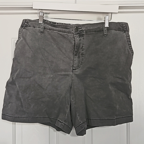 Old Navy Gray Shorts - Picture 1 of 2